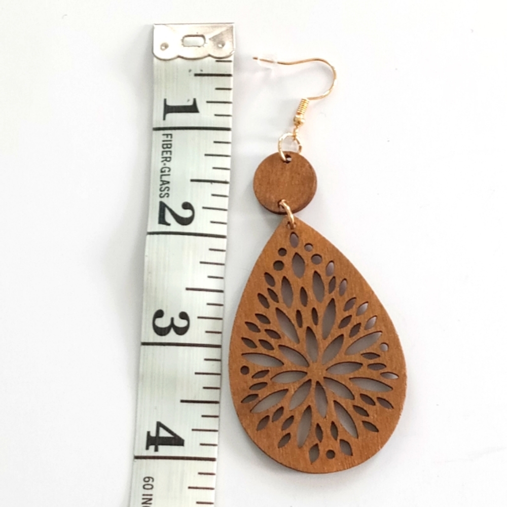 NWOT Elegant Wood and Faux Gold Teardrop Earrings, Costume Jewelry - Picture 2 of 3
